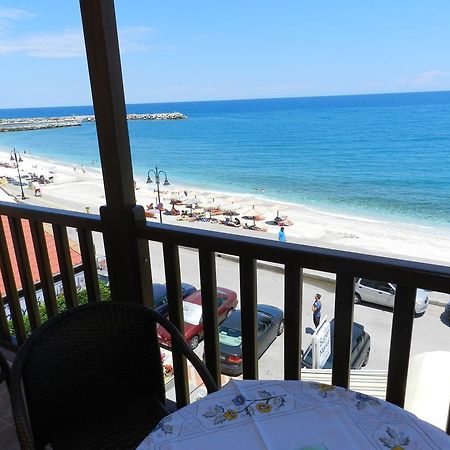 Amelia Beach Apartments Agios Ioannis  Exterior photo